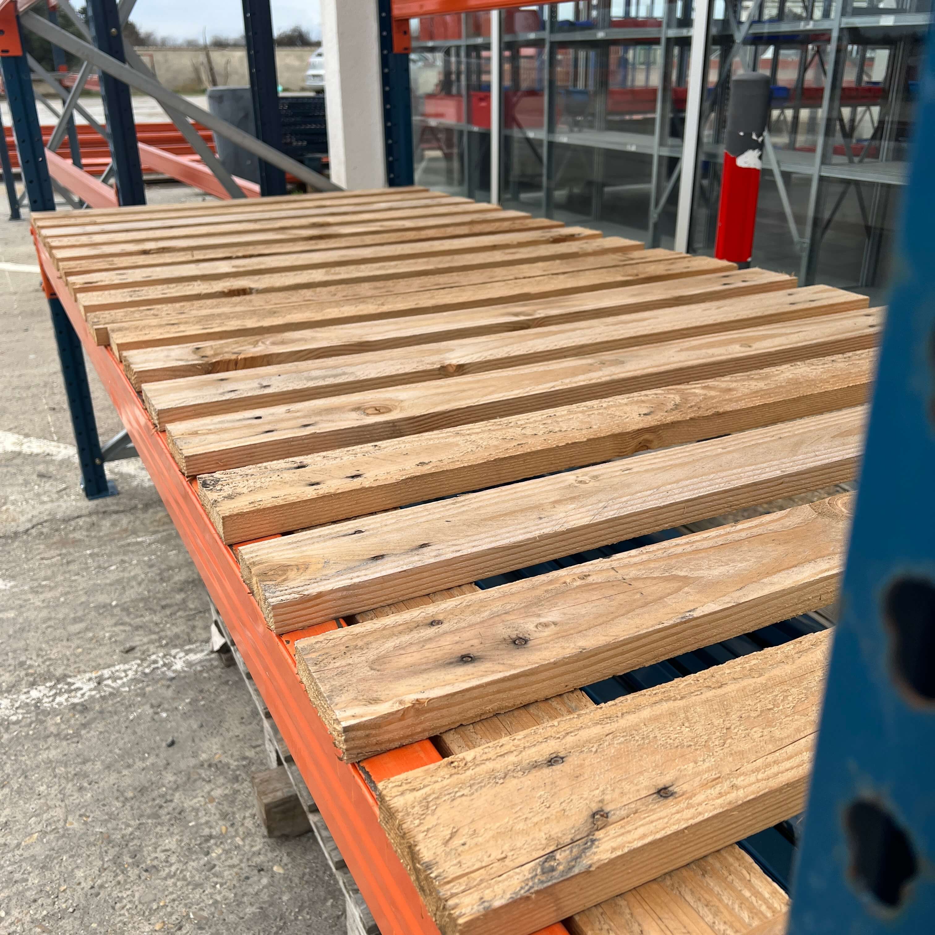 WOODEN TRAY 1340 X 1100 LOAD 800 KG